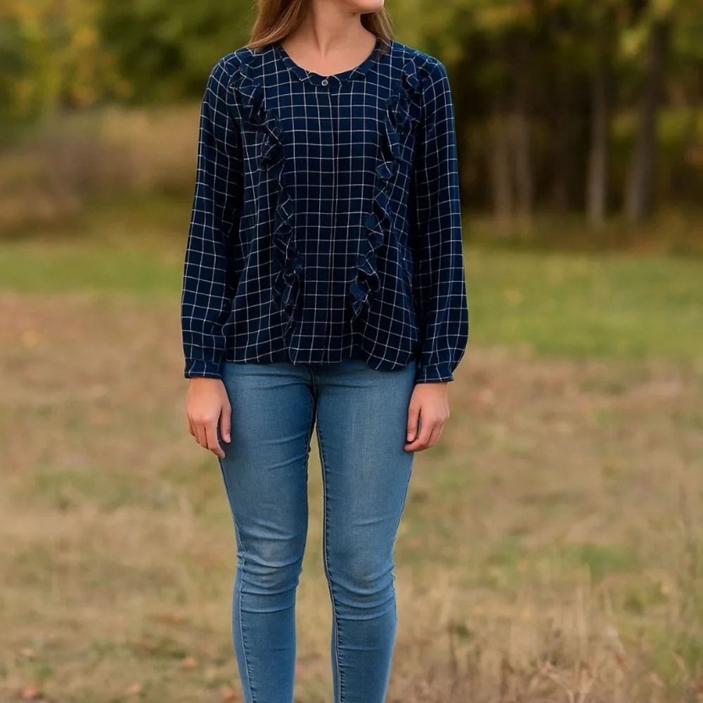 NWOT/ Navy Blue Checkered Blouse with Ruffles – Size M Sonoma - Picture 10 of 10